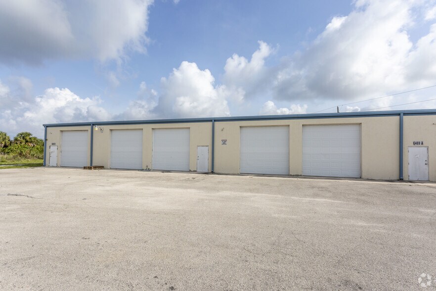 6469 Florida St, Punta Gorda, FL for lease - Building Photo - Image 3 of 6