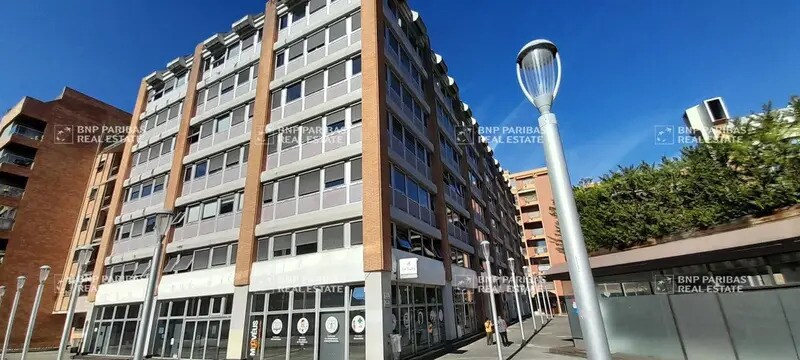1 Place Occitane, Toulouse à louer - Photo du bâtiment - Image 3 de 33