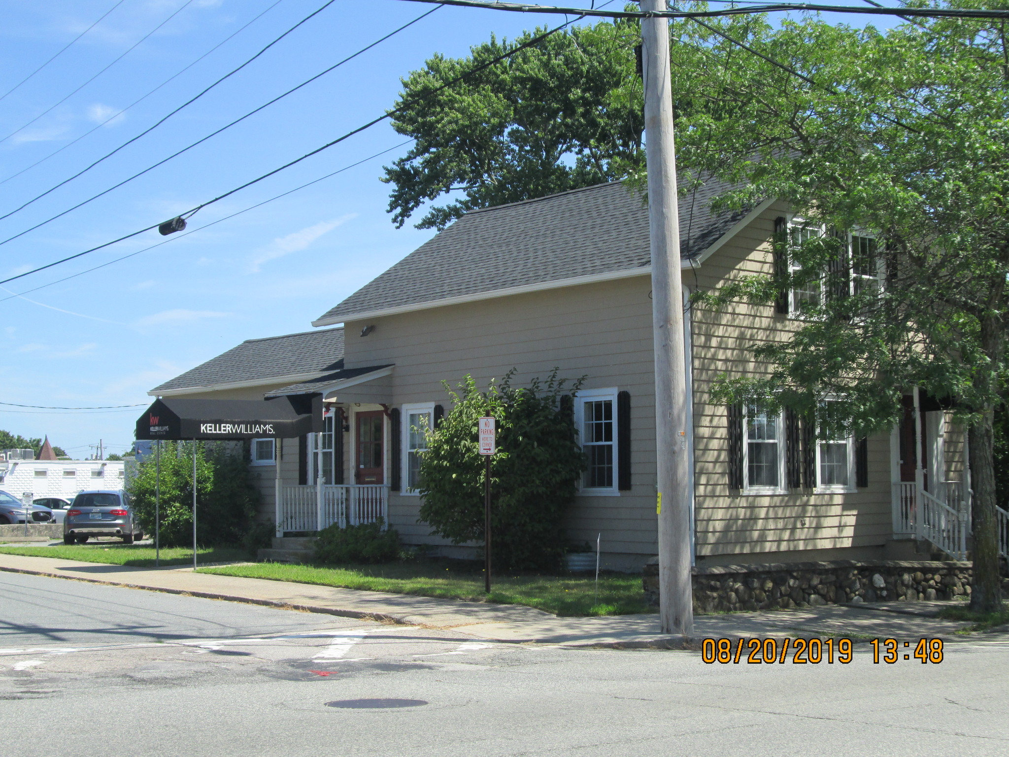 25 1st Ave, East Greenwich, RI for sale Primary Photo- Image 1 of 1