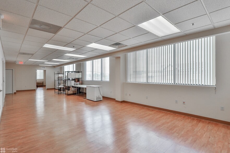 1226-1232 W Green St, Allentown, PA for lease - Building Photo - Image 2 of 34