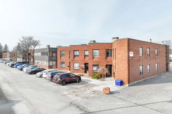 More details for 400 Esna Park Dr, Markham, ON - Industrial for Sale