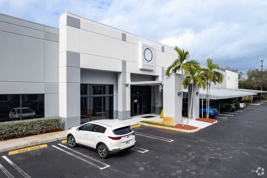 1661 Worthington Rd, West Palm Beach, FL for lease - Building Photo - Image 2 of 4