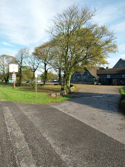 Ashbourne Rd, Flagg à vendre - Photo du bâtiment - Image 2 de 10