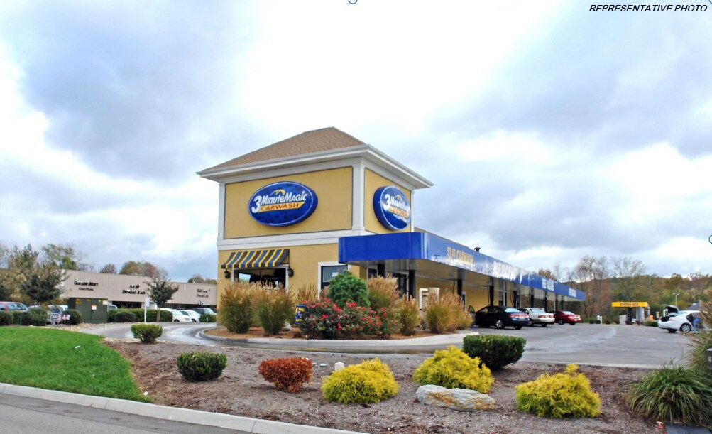 300 Simmons Rd, Knoxville, TN à vendre Photo principale- Image 1 de 3