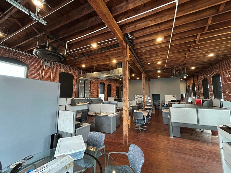 152 W 12 St, Erie, PA for lease - Building Photo - Image 2 of 24