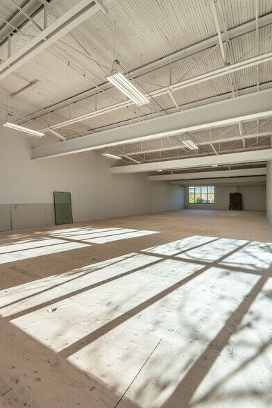 4747-4767 Rue Dagenais, Montréal, QC for lease - Interior Photo - Image 3 of 43