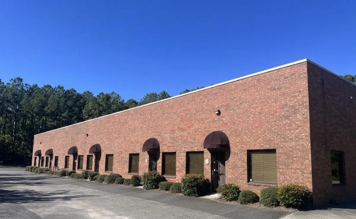 1049 Industrial Ct, Suwanee, GA à louer Photo principale- Image 1 de 4