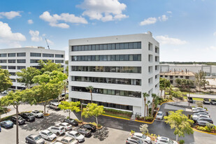 Lakeworth Professional & Medical Corporate Center - Convenience Store