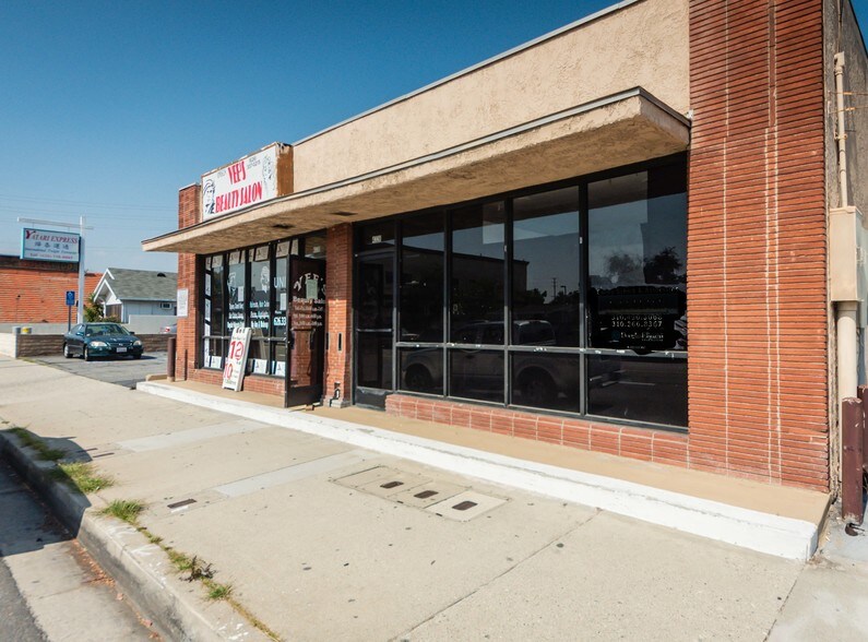 4328-4330 Maine Ave, Baldwin Park, CA for sale - Building Photo - Image 2 of 4