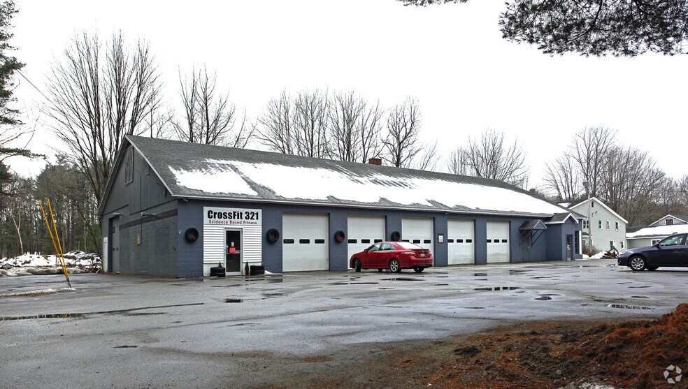 4 Turner St, Brunswick, ME à louer - Photo du bâtiment - Image 2 de 3