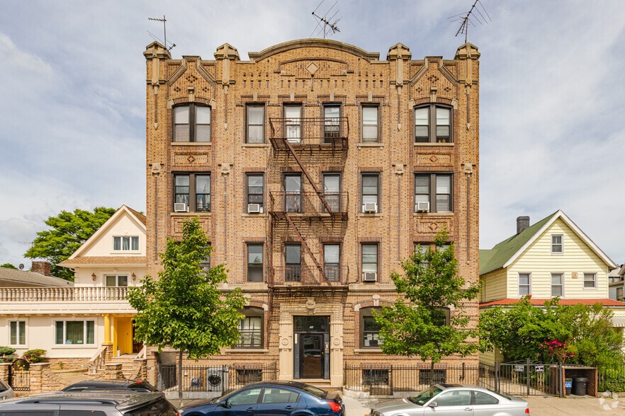 76 Bay 23Rd St, Brooklyn, NY for sale - Building Photo - Image 2 of 4