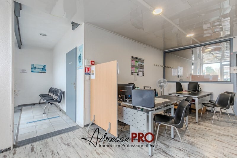 Retail in VILLENAVE-D'ORNON for sale - Interior Photo - Image 2 of 4