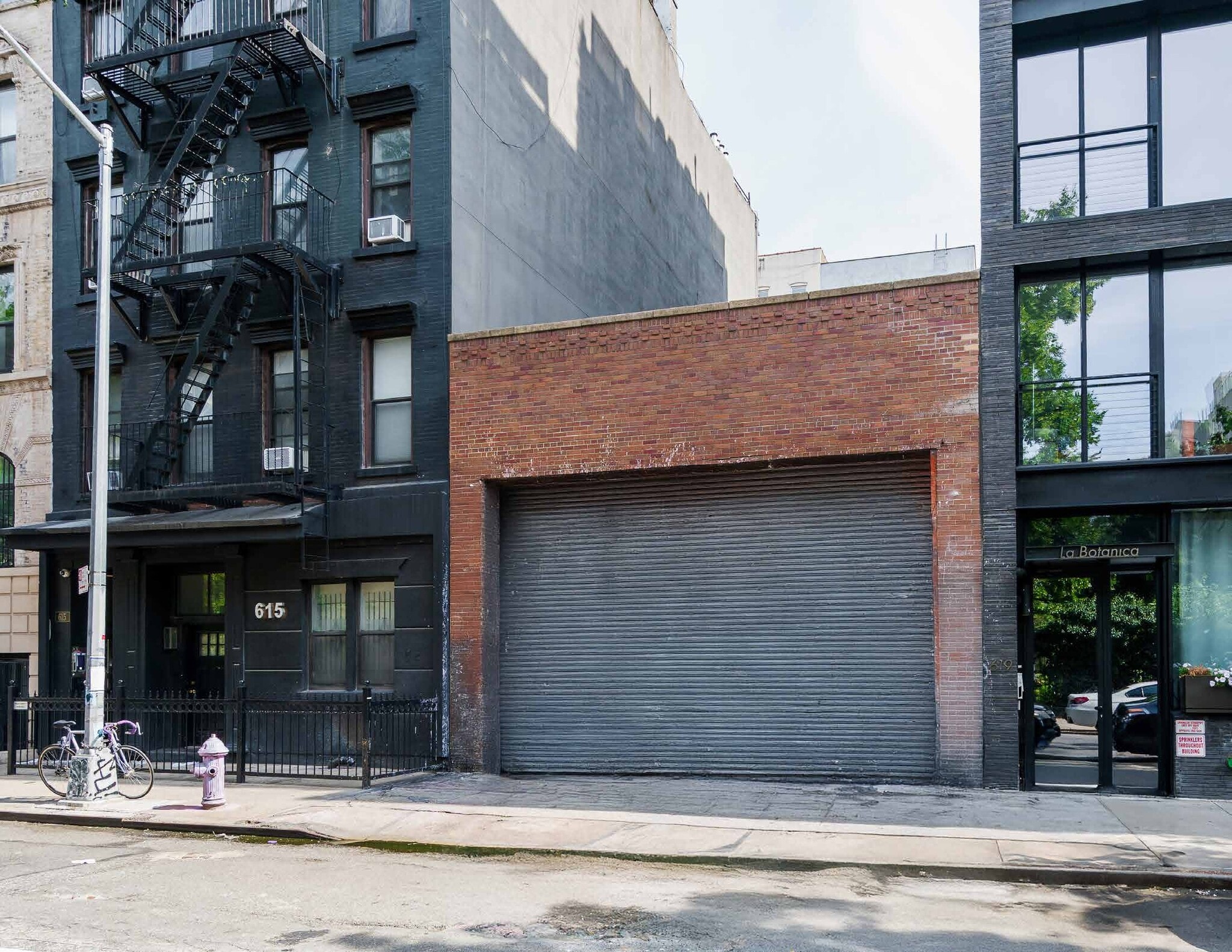 617 E Sixth St, New York, NY for sale Building Photo- Image 1 of 6