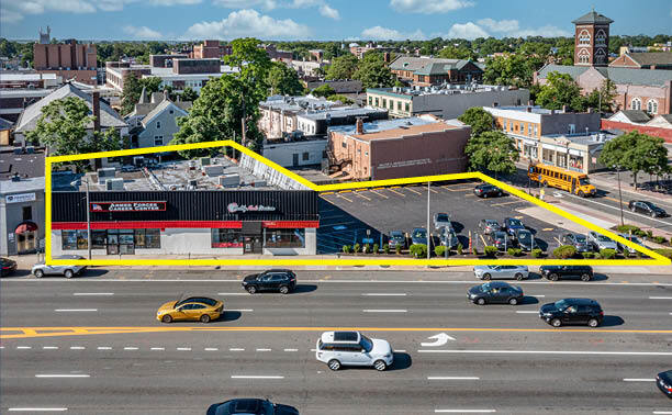 53-55 W Sunrise Hwy, Freeport, NY for sale - Building Photo - Image 1 of 1