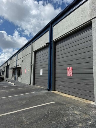 Plus de détails pour 2101-2251 SW 59th Ave, West Park, FL - Plusieurs types d'espaces à louer