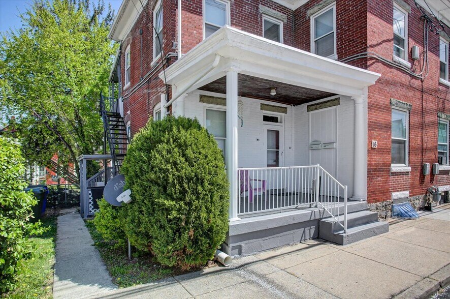 16-18 Wayside Ave, Hagerstown, MD à vendre - Photo du bâtiment - Image 3 de 9