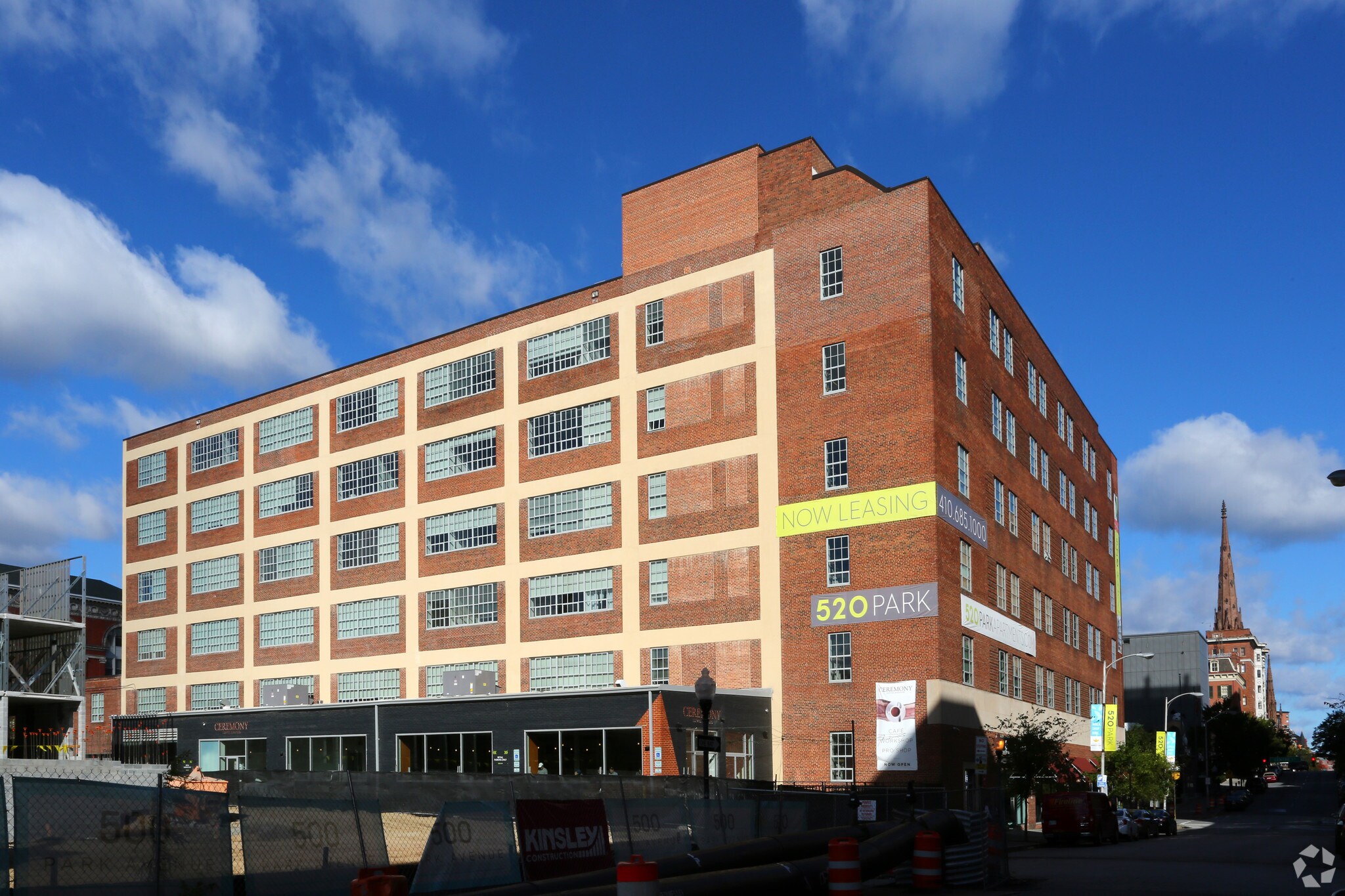 520 Park Ave, Baltimore, MD for lease Primary Photo- Image 1 of 76