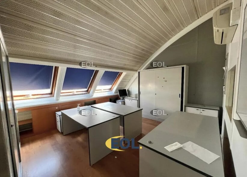 Bureau dans Saint-Ouen-sur-Seine à louer - Photo intérieure - Image 3 de 16