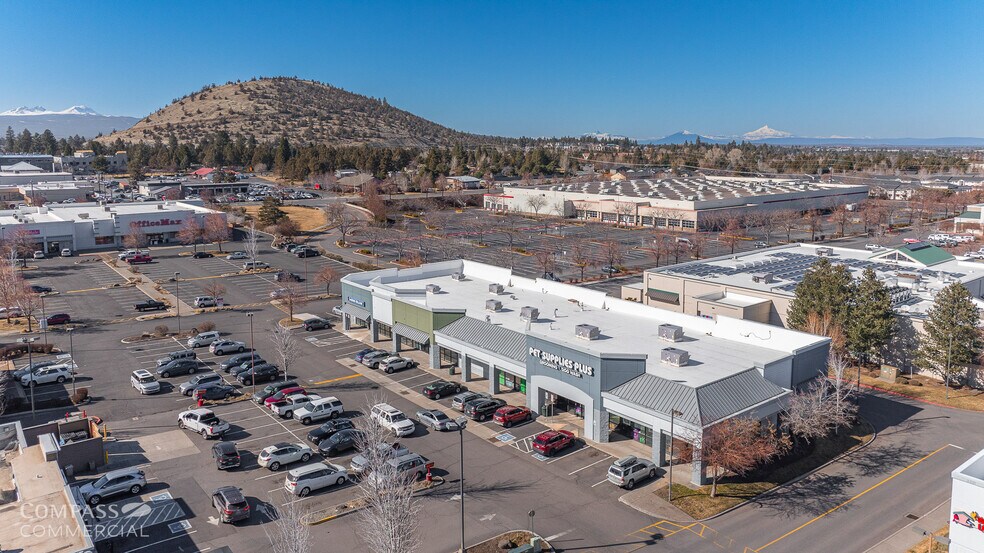 2600-2650 NE Highway 20, Bend, OR for lease - Building Photo - Image 2 of 23