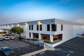 Plus de détails pour 1344-1388 W Foothill Blvd, Azusa, CA - Industriel à louer