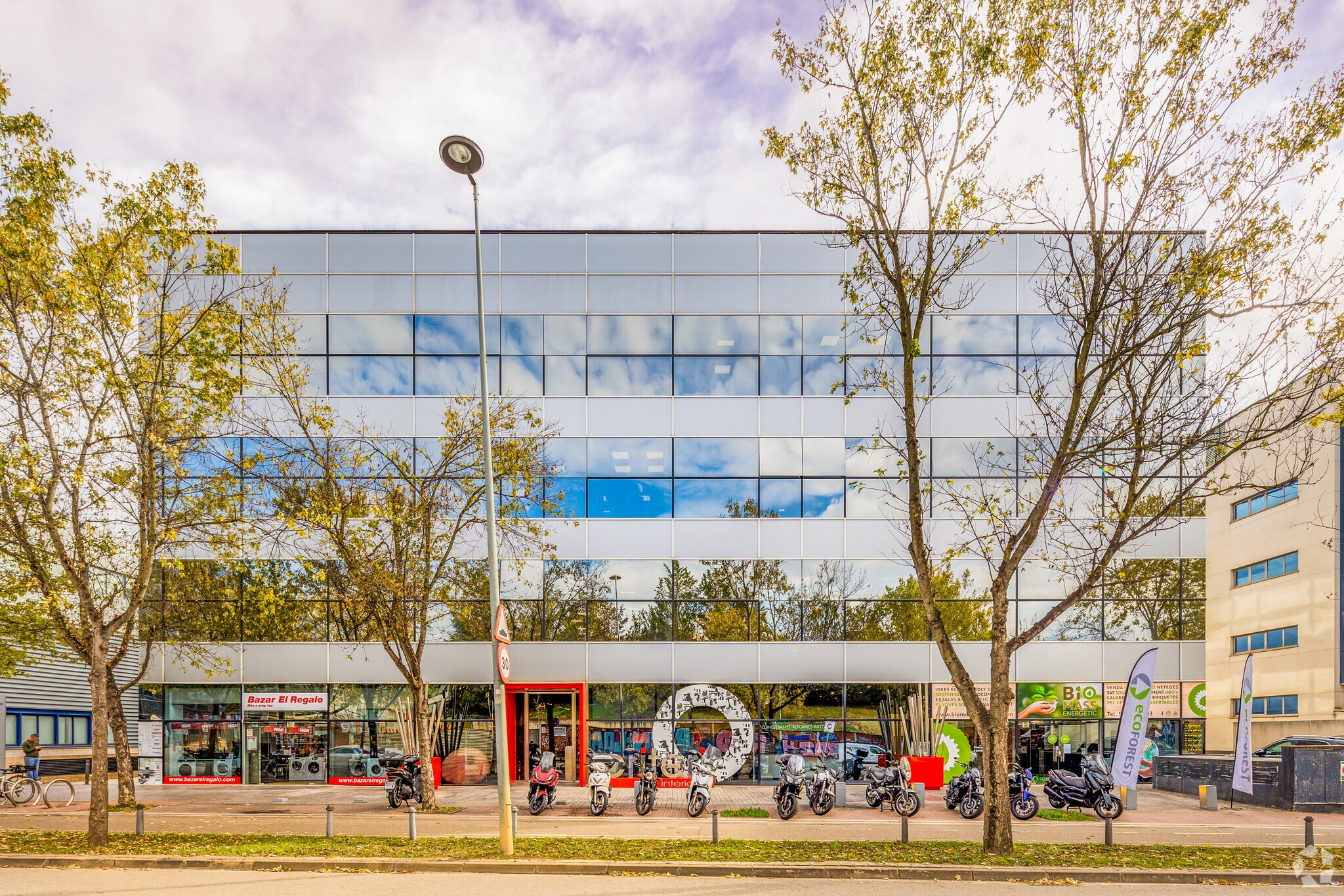 Bureau dans Sant Cugat del Vallès, Barcelona à vendre Photo principale- Image 1 de 5