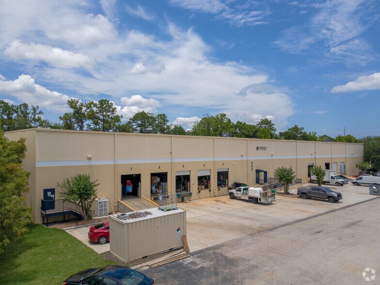 7380 Philips Hwy, Jacksonville, FL à louer - Photo principale - Image 1 de 10