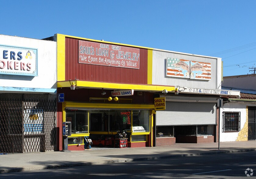 536-540 S Oxnard Blvd, Oxnard, CA à vendre - Photo du bâtiment - Image 3 de 4