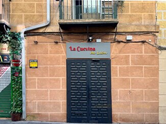 Plus de détails pour Multi-résidentiel à vendre