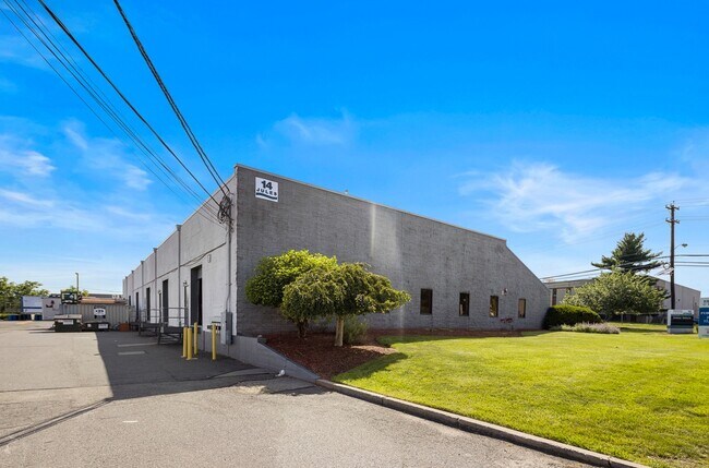 Plus de détails pour 14 Jules Ln, New Brunswick, NJ - Industriel à louer