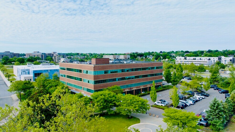 1 Chelsea St, New London, CT à louer - Photo du bâtiment - Image 2 de 26