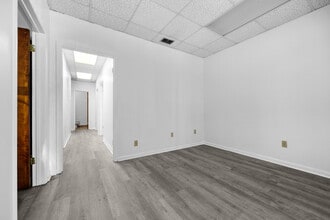 4424 NW 13th St, Gainesville, FL for lease Interior Photo- Image 1 of 6