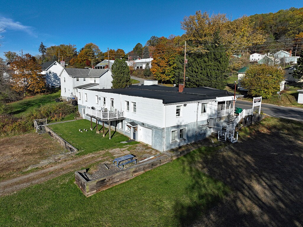 1630 Philadelphia St, Indiana, PA for lease Primary Photo- Image 1 of 22