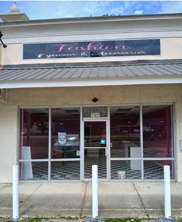 3931 Hanging Moss Rd, Jackson, MS for lease Building Photo- Image 1 of 4