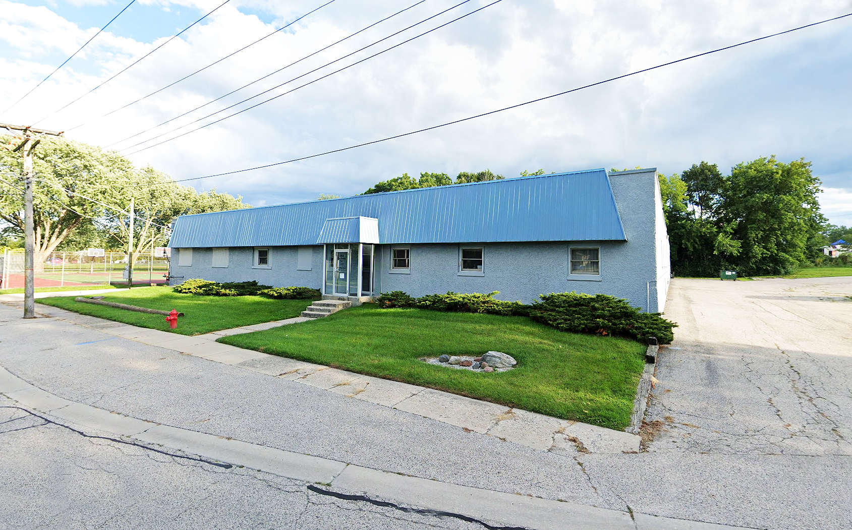 3923 W West Ave, Mchenry, IL for sale Primary Photo- Image 1 of 13