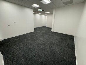 5500 Ming Ave, Bakersfield, CA for lease Interior Photo- Image 2 of 4