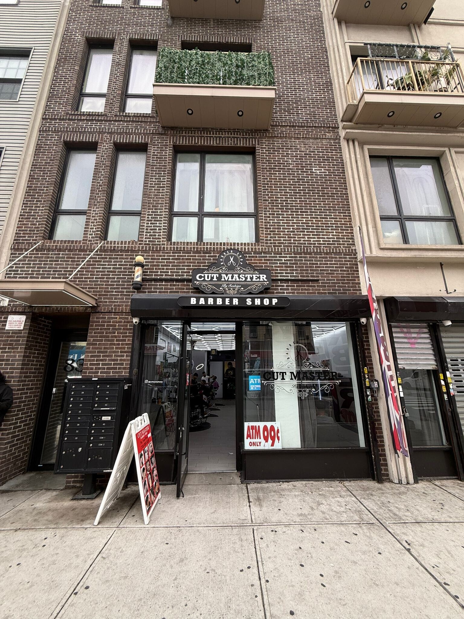 77-85 Graham Ave, Brooklyn, NY à louer Photo du bâtiment- Image 1 de 9