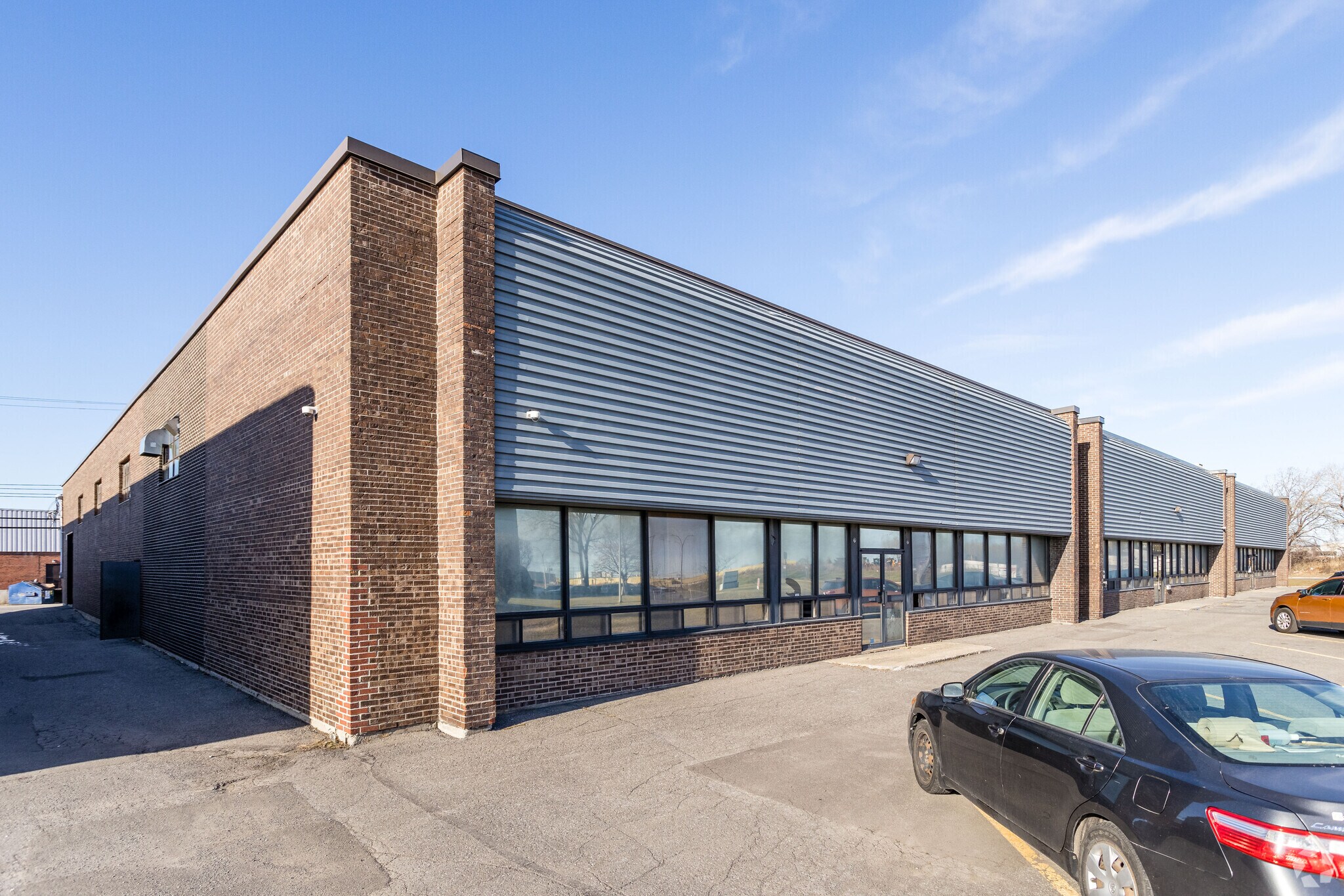 4700-4720 Rue Garand, Montréal, QC for sale Primary Photo- Image 1 of 1