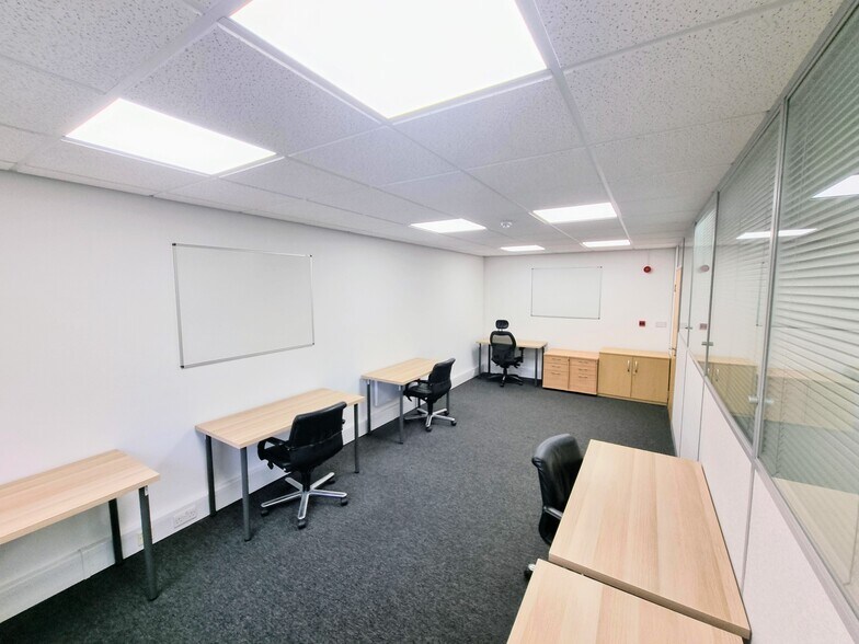 Warren Park Way, Enderby à louer - Photo du bâtiment - Image 3 de 21