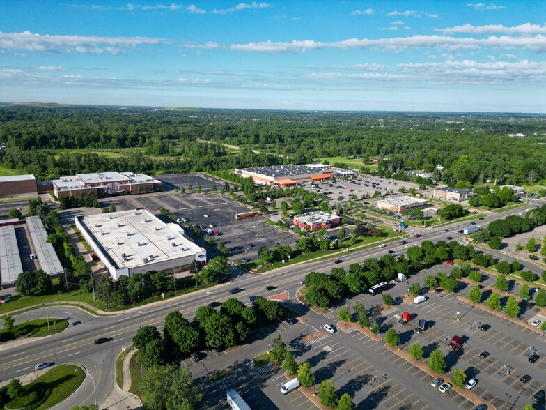 39707-39755 Ford Rd, Canton, MI for lease - Building Photo - Image 1 of 7