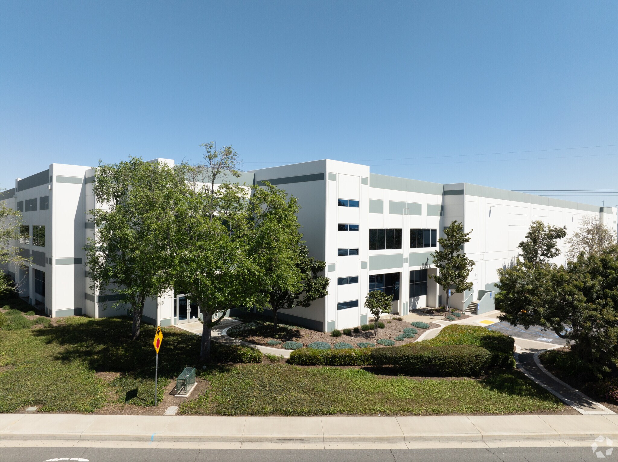 3800 E Philadelphia St, Ontario, CA for lease Building Photo- Image 1 of 9