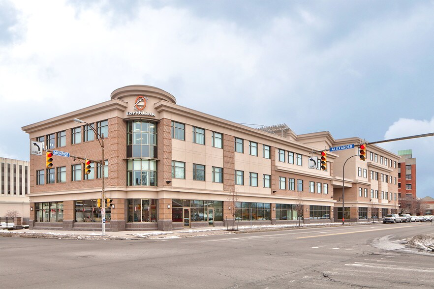 330-350 Monroe Ave, Rochester, NY à louer - Photo du bâtiment - Image 2 de 8