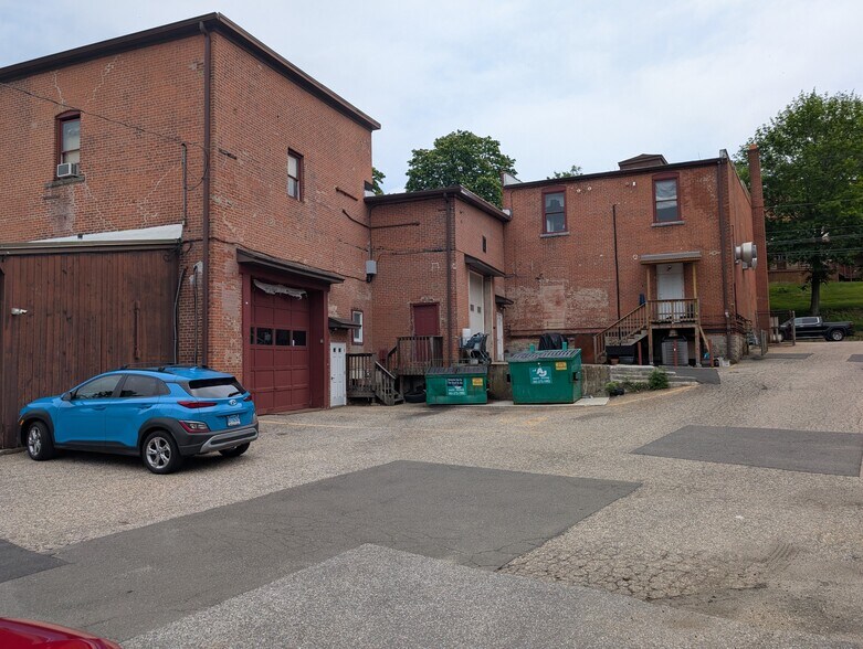 326-328 Derby Ave, Derby, CT à vendre - Photo du bâtiment - Image 3 de 6