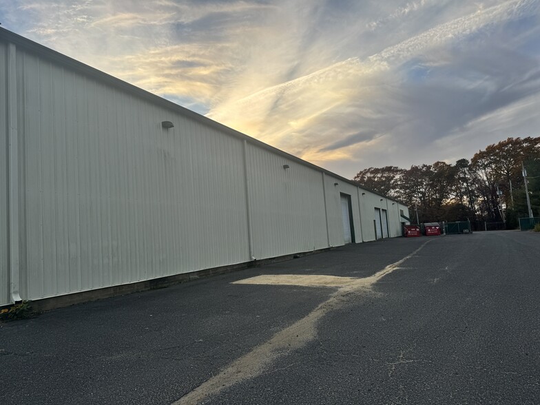 1628 Wyckoff Rd, Wall Township, NJ for lease - Building Photo - Image 3 of 18