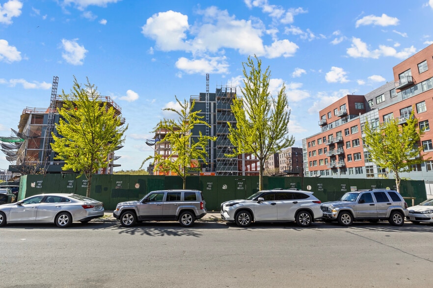 967 Nostrand Ave, Brooklyn, NY for sale - Building Photo - Image 1 of 3