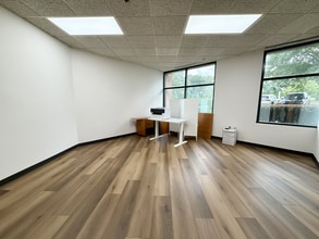 2265 Roswell Rd, Marietta, GA for lease Interior Photo- Image 1 of 2