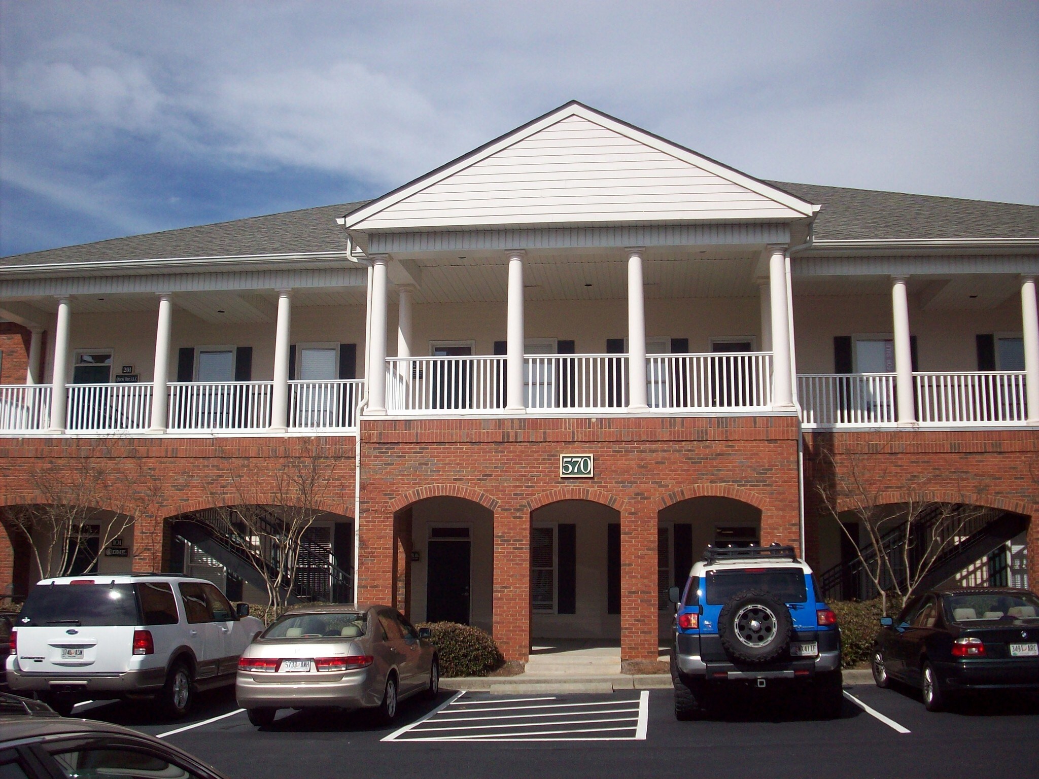 570 W Crossville Rd, Roswell, GA à vendre Photo principale- Image 1 de 1