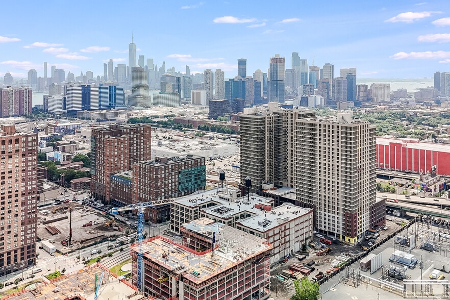 316 15th St, Jersey City, NJ for lease - Building Photo - Image 3 of 5