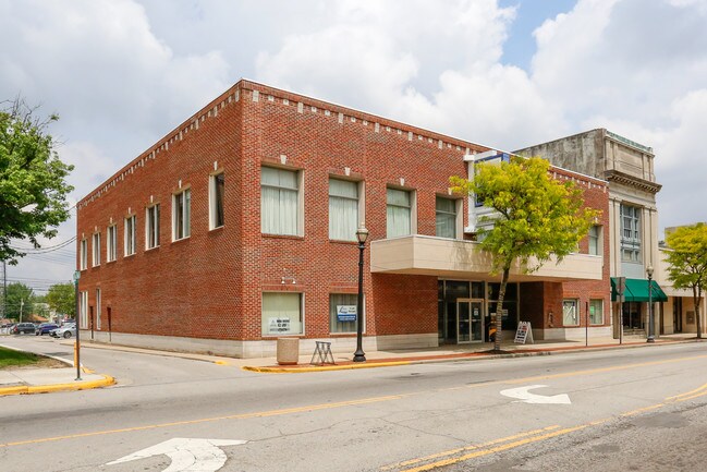 More details for 134 E Court St, Washington Court House, OH - Office for Sale