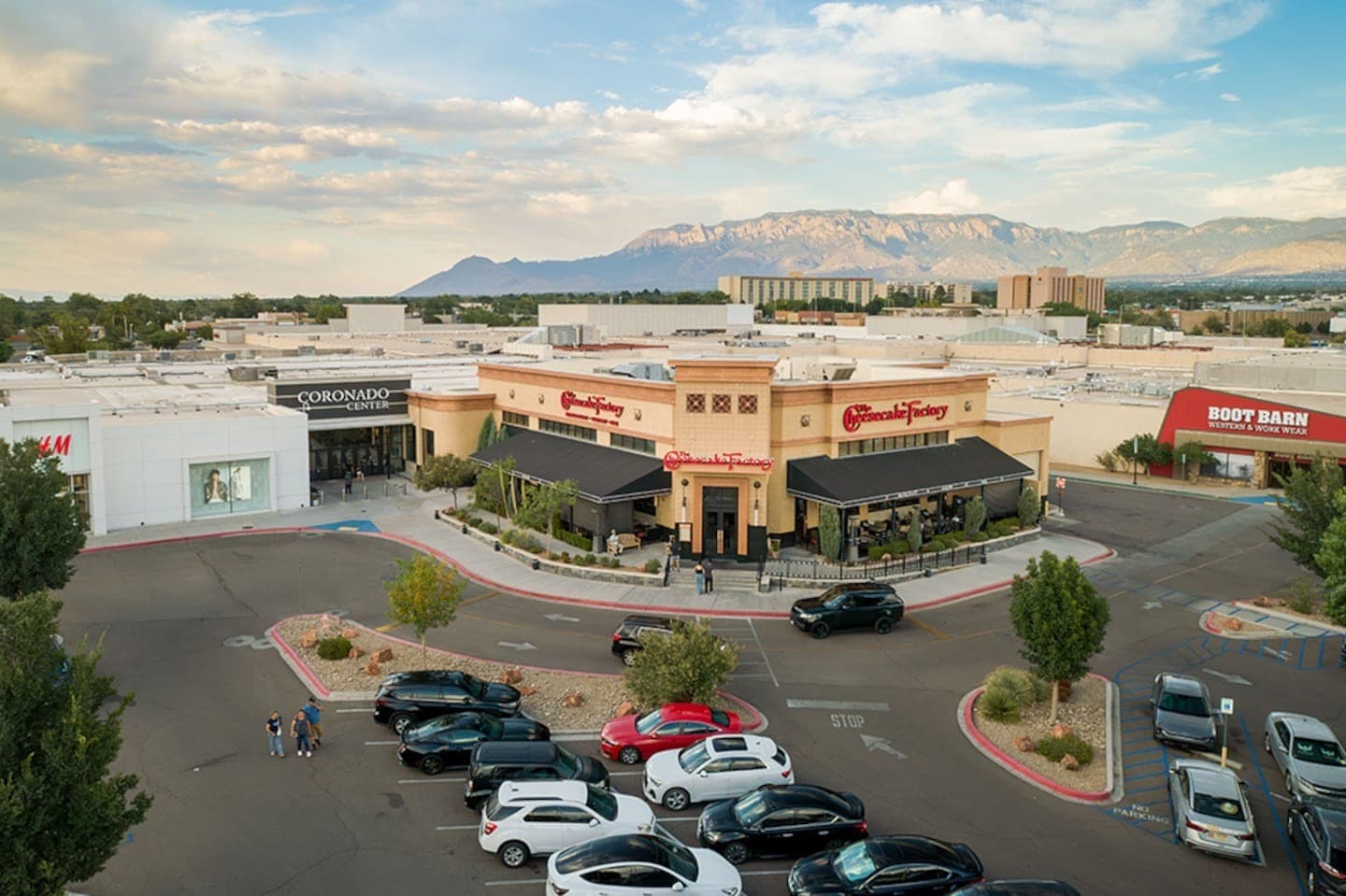 6600 Menaul Blvd NE, Albuquerque, NM for lease Building Photo- Image 1 of 9