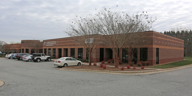 More details for 971-985 Pinebrook Knolls Dr, Winston-Salem, NC - Flex for Lease